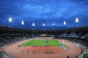 开云平台-欧冠淘汰赛之夜，恩比德用连续得分撕开命运的裂缝