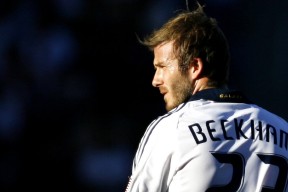 开云体育在线-萨内，从慕尼黑到阿尔及尔，一个国家的足球救赎