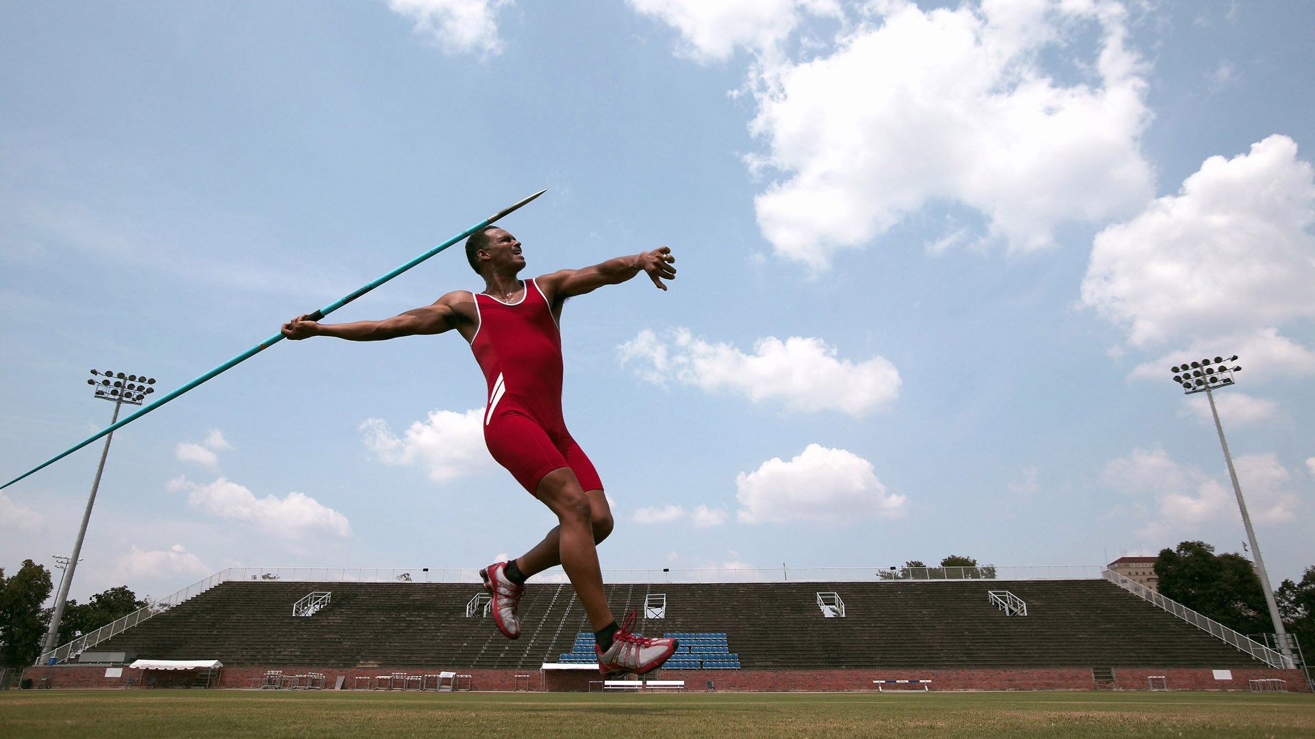 猛龙制霸老鹰,霍勒迪如何从配角蜕变为关键先生?