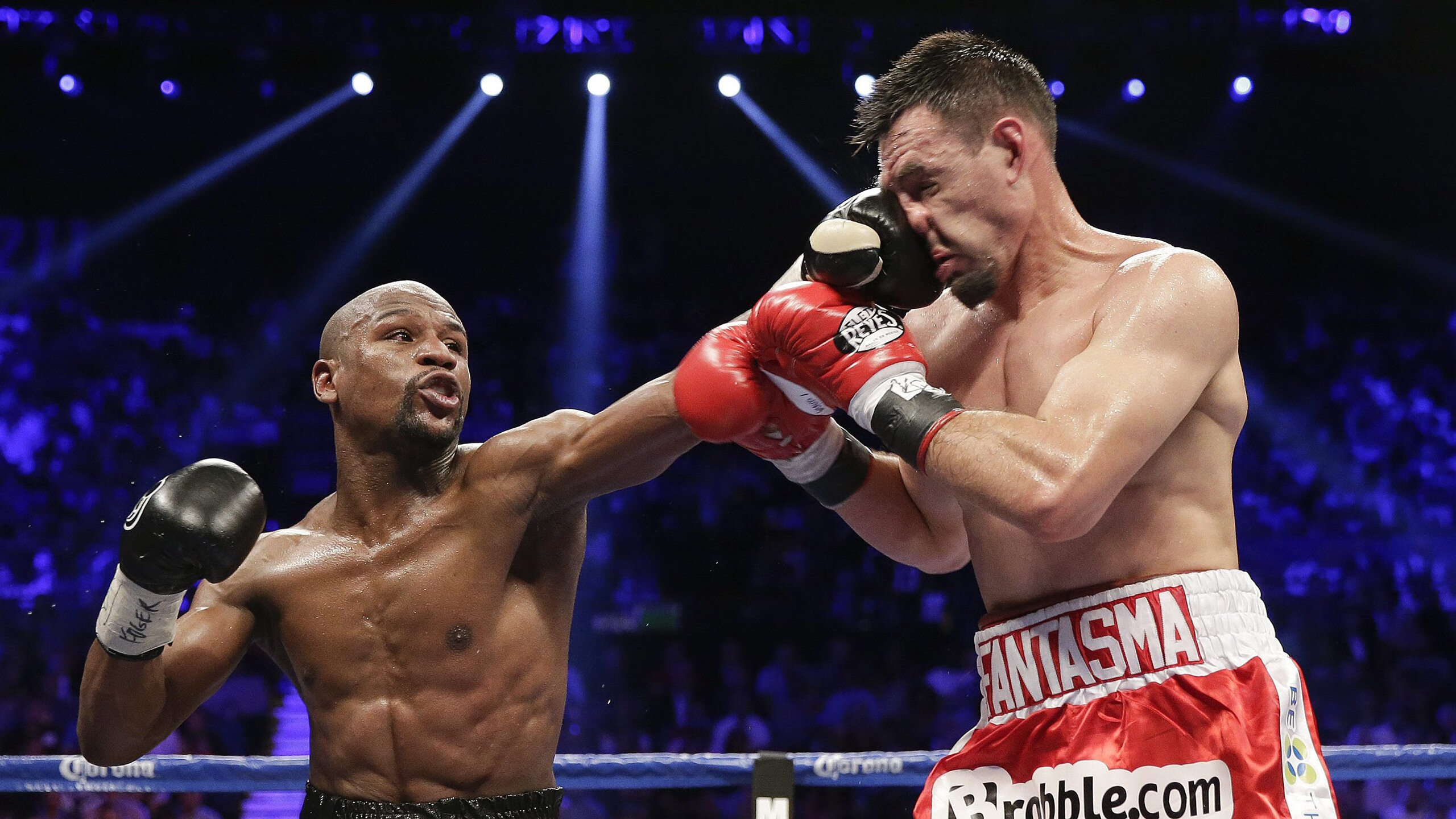 拉什福德，从失语少年到关键先生，一球击碎丹麦童话