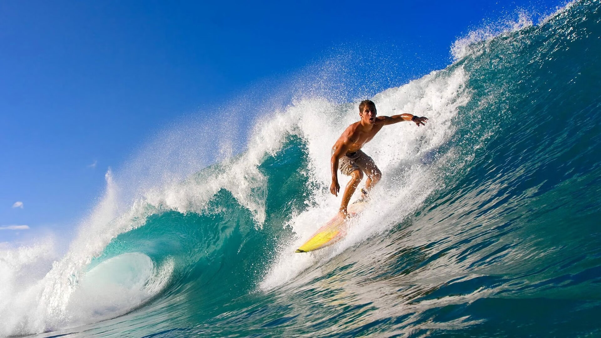 保罗的极夜,当F1新赛季在巴林揭幕,一个少年用孤独照亮了赛道